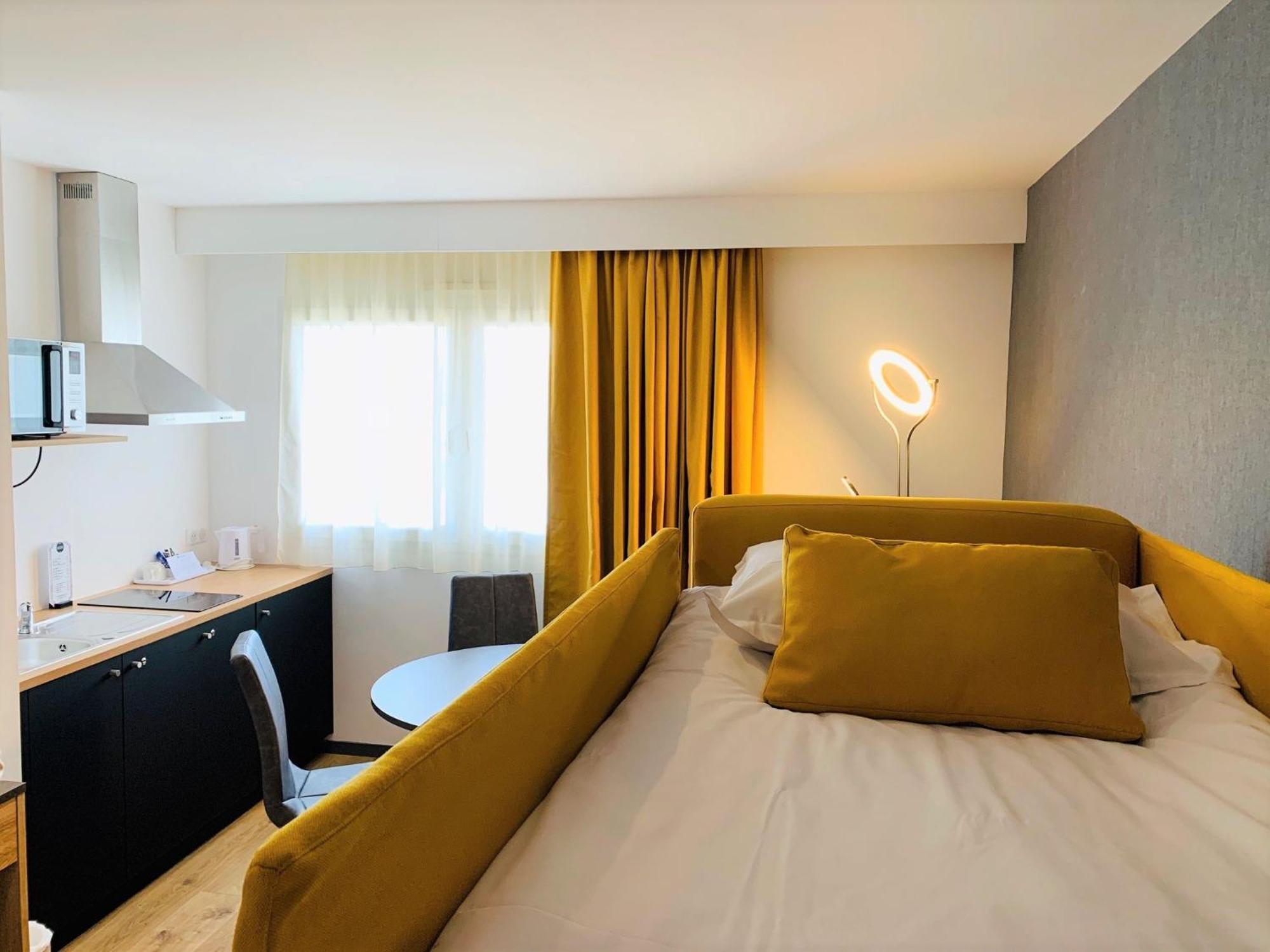 Brit Hotel Ker Lann Aeroport - Parc Expo Брюж Екстер'єр фото